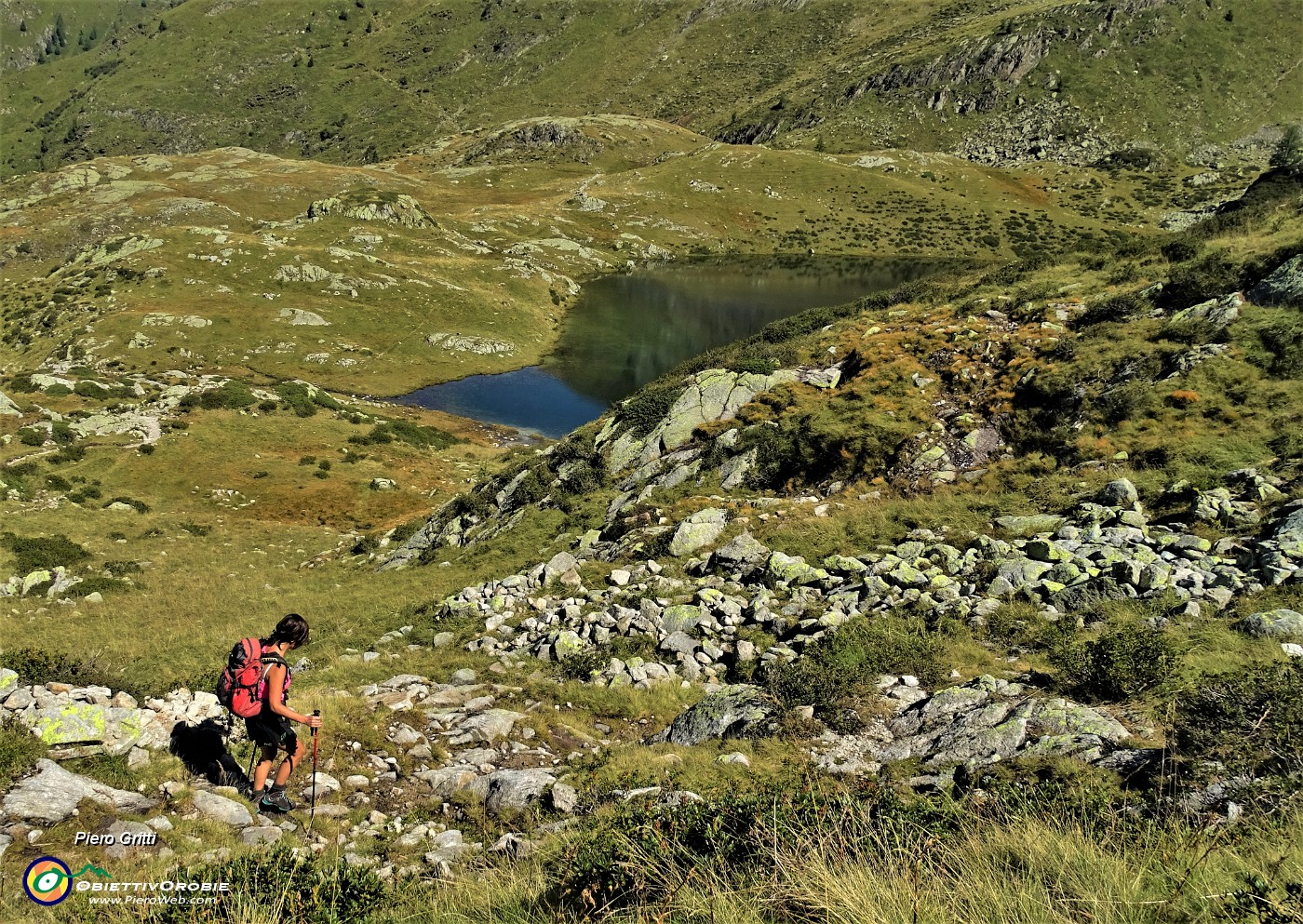 45 Ci abbassiamo dal Lago di Sopra al Lago Grande .JPG